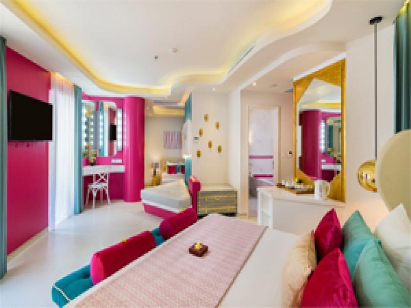 ファミリー スタジオ ガールズ スイート (朝食付き)(返金不可)