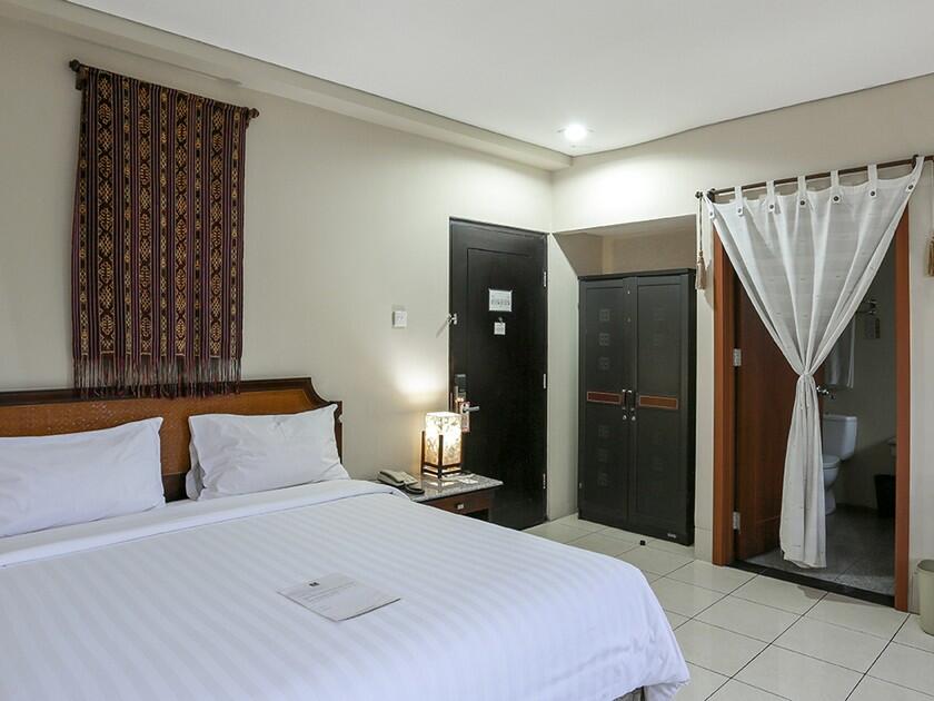Deluxe Suite Hill View